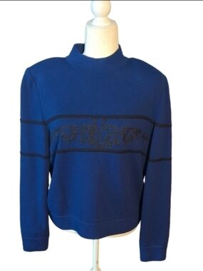 St. John couture blue/Black santana knit Cabin Cozy sweater EUC Sz L